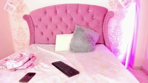 Daphne online show from September 21, 6:59 am