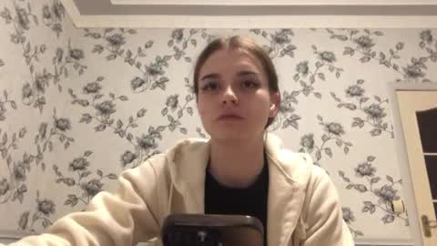 Emilia online show from May 10, 10:48 pm