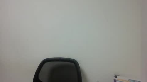 Snapshot of dapnne24 chatting on December 17, 8:37 pm dapnne online show from December 17, 8:37 pm