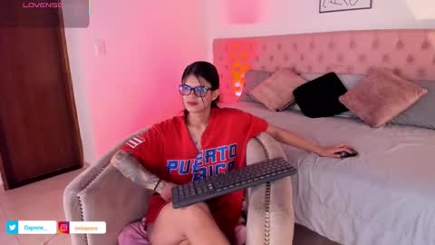 Daphne online show from November 11, 12:38 pm