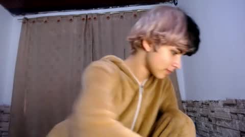 DARA online show from April 7, 10:20 pm