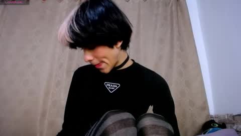 DARA online show from April 21, 2:04 am