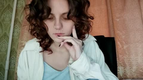 Rina online show from April 7, 3:01 pm