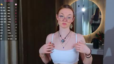 Darci online show from April 16, 9:39 pm