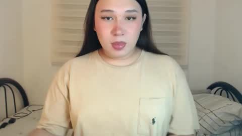 DARCY online show from April 5, 4:48 pm