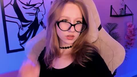 Daria Tate online show from October 17, 11:24 am