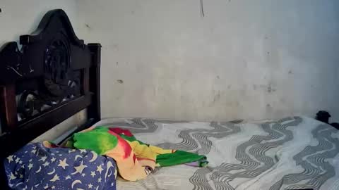 dariel0420 online show from May 17, 3:04 am