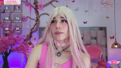 DaripQueen online show from April 14, 1:39 pm