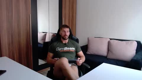 darius_94 online show from September 21, 12:07 pm