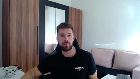 darius_94 online show from April 7, 6:58 am