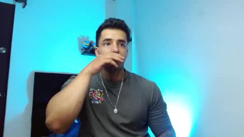 Darius Phoenix  online show from February 26, 8:08 pm