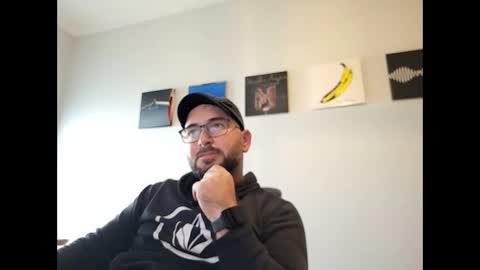 Snapshot of dariux_m chatting on November 5, 2:06 pm dariux_m online show from November 5, 2:06 pm