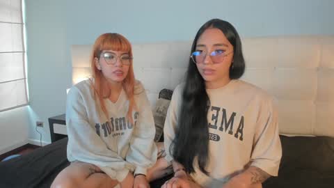 Violett online show from December 6, 3:44 pm