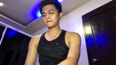 Snapshot of dark_angel69x chatting on December 4, 3:43 pm Guile online show from December 4, 3:43 pm