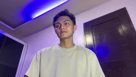 Snapshot of dark_angel69x chatting on September 24, 10:29 am Guile online show from September 24, 10:29 am