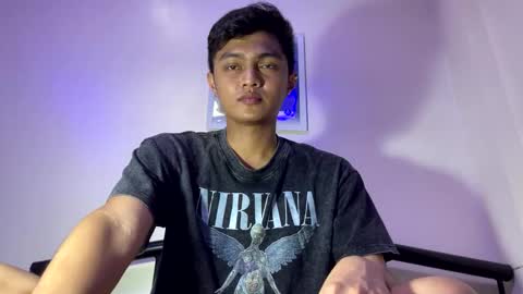 Snapshot of dark_angel69x chatting on December 14, 8:24 pm Guile online show from December 14, 8:24 pm