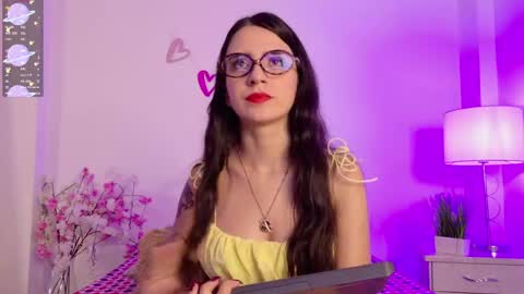 dark_angell77 online show from April 8, 11:10 am