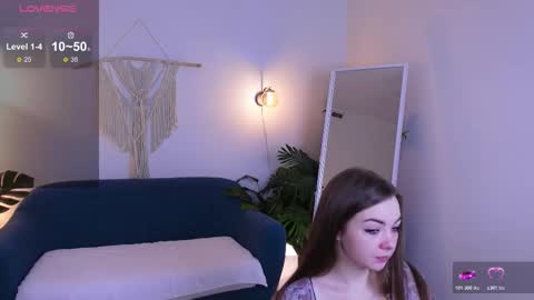 Snapshot of dark_butterfly_ chatting on December 1, 8:47 pm Call me Amy online show from December 1, 8:47 pm