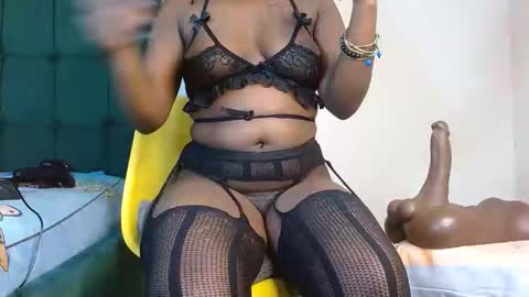 Snapshot of dark_chocolate0 chatting on September 21, 8:27 am becky online show from September 21, 8:27 am