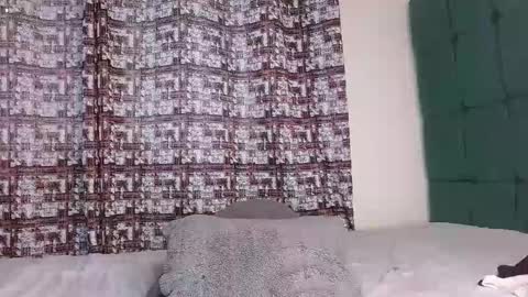 Snapshot of dark_chocolate0 chatting on November 3, 8:37 am becky online show from November 3, 8:37 am