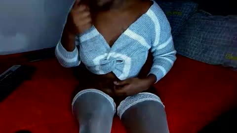 Snapshot of dark_chocolate0 chatting on June 9, 9:32 am becky online show from June 9, 9:32 am
