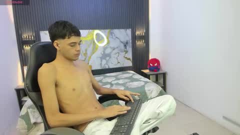 DARCK online show from February 22, 12:15 pm