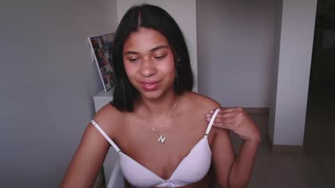 Snapshot of dark_enchantress_ chatting on January 11, 10:07 pm Sofia online show from January 11, 10:07 pm