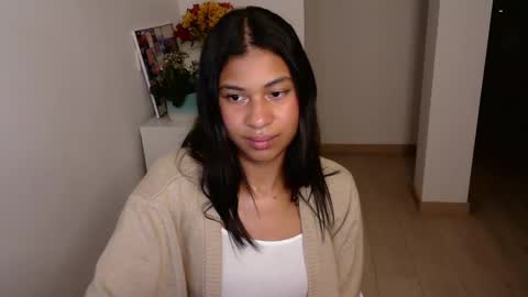 Snapshot of dark_enchantress_ chatting on January 18, 4:48 am Sofia online show from January 18, 4:48 am