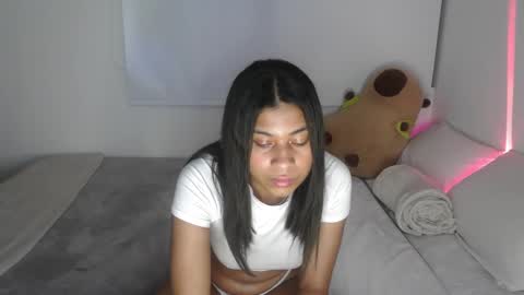 Snapshot of dark_enchantress_ chatting on February 27, 3:58 am Sofia online show from February 27, 3:58 am