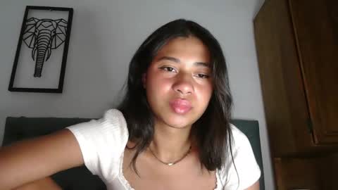 Snapshot of dark_enchantress_ chatting on October 14, 10:21 pm Sofia online show from October 14, 10:21 pm