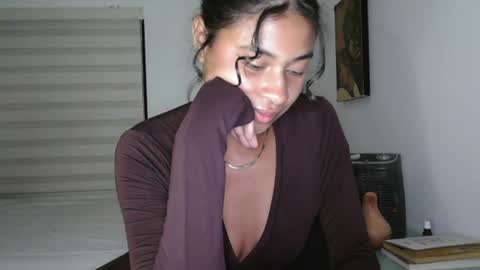 Snapshot of dark_enchantress_ chatting on July 2, 3:23 am Sofia online show from July 2, 3:23 am