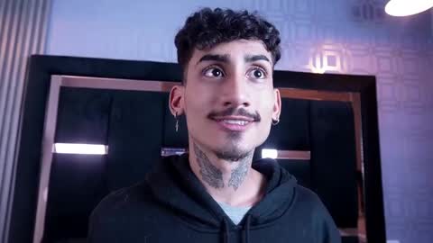 Sr. Eros online show from April 18, 4:16 am