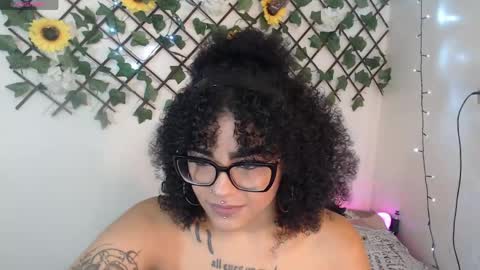 Snapshot of dark_flama chatting on June 4, 1:00 am dark_flama online show from June 4, 1:00 am