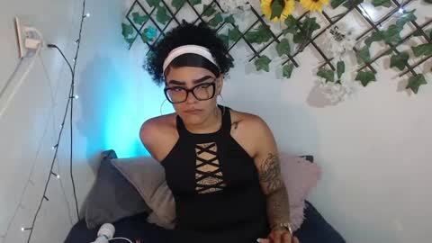Snapshot of dark_flama chatting on June 25, 10:47 pm dark_flama online show from June 25, 10:47 pm
