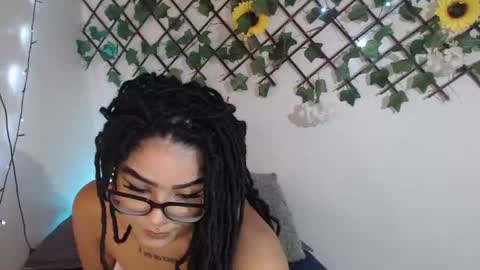 Snapshot of dark_flama chatting on July 2, 12:21 am dark_flama online show from July 2, 12:21 am