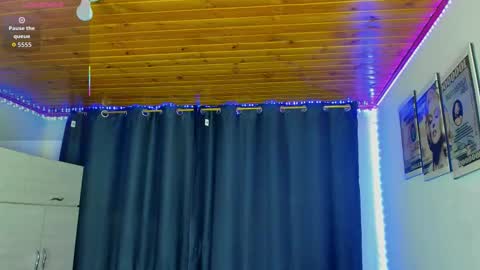 Snapshot of dark_lucky chatting on September 19, 4:14 am Juanito online show from September 19, 4:14 am