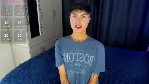 Snapshot of dark_lucky chatting on September 19, 10:54 pm Juanito online show from September 19, 10:54 pm