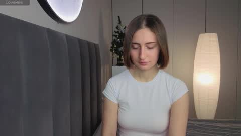 Emily online show from February 5, 7:13 am