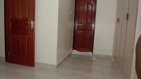 dark_qween online show from February 7, 3:43 am