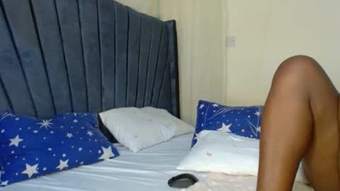 Snapshot of dark_tiffany chatting on January 16, 7:23 am Tiff online show from January 16, 7:23 am