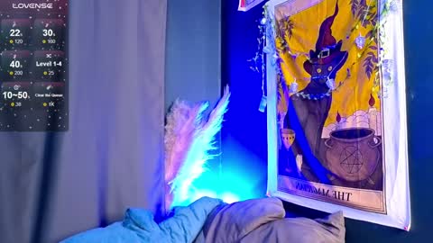 Vamp  online show from December 30, 12:00 am