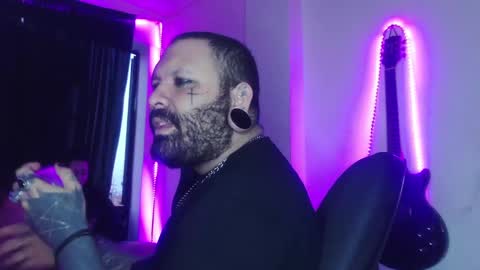 Snapshot of darkclothes chatting on February 26, 11:09 am darkclothes online show from February 26, 11:09 am