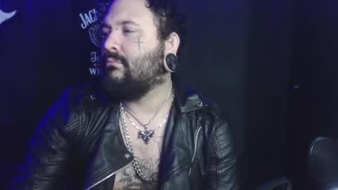 Snapshot of darkclothes chatting on September 18, 6:26 am darkclothes online show from September 18, 6:26 am