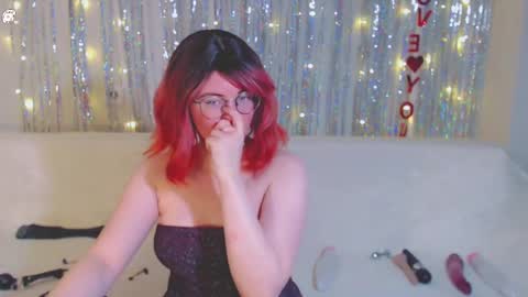 Kelly online show from January 11, 5:20 am