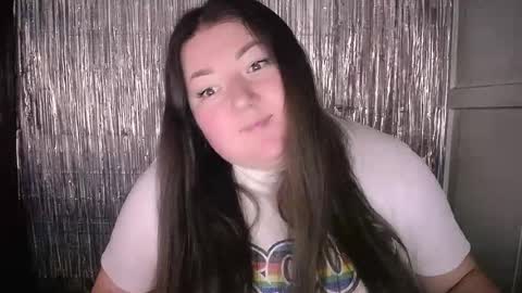 Snapshot of darkmoon_j chatting on July 10, 9:01 am Julia online show from July 10, 9:01 am