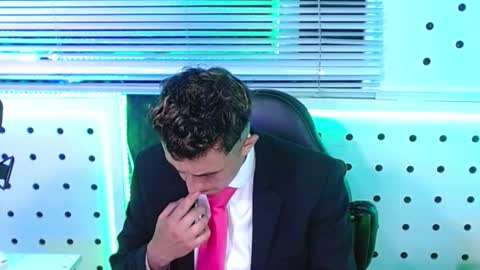 Snapshot of darko0717 chatting on December 17, 12:44 pm DARKO0717 online show from December 17, 12:44 pm