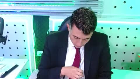 Snapshot of darko0717 chatting on December 19, 8:16 pm DARKO0717 online show from December 19, 8:16 pm