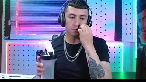 Snapshot of darko0717 chatting on February 25, 1:15 am DARKO0717 online show from February 25, 1:15 am