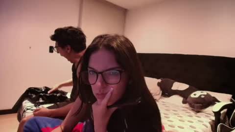 Snapshot of darkpleasuress chatting on July 1, 7:21 am darkpleasuress online show from July 1, 7:21 am