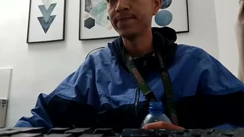 darkr_ider online show from April 15, 4:03 pm